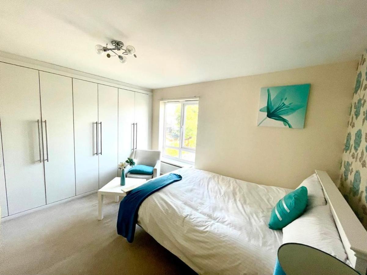 Lakeside Stylish 3 Bedroom House Grays Екстер'єр фото